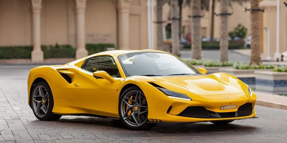 Elevate Your Dubai Experience: The Allure of Renting a Luxury Car