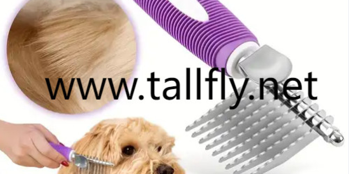 Tallfly Comb Keeps Pets Comfortable During Outdoor Adventures