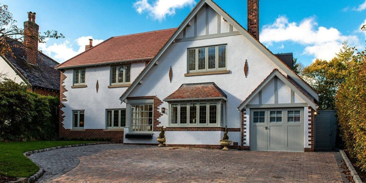 The Elegance and Practicality of Glass Balustrades